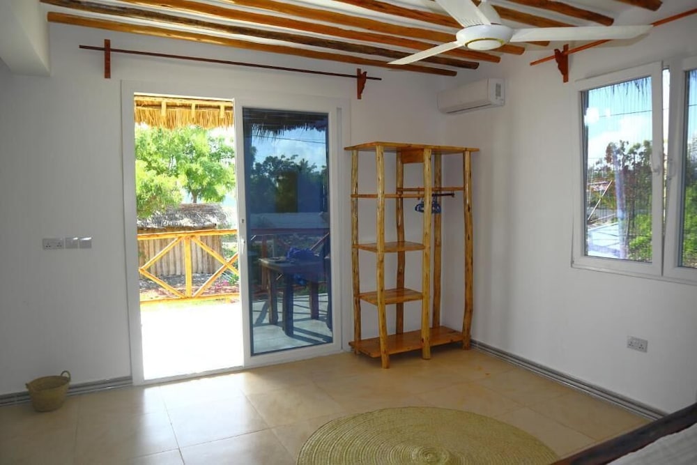 

Bari - Matemwe - Holiday Time Bungalows Zanzibar