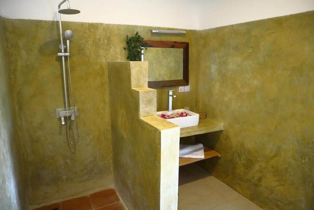 

Bari - Matemwe - Holiday Time Bungalows Zanzibar