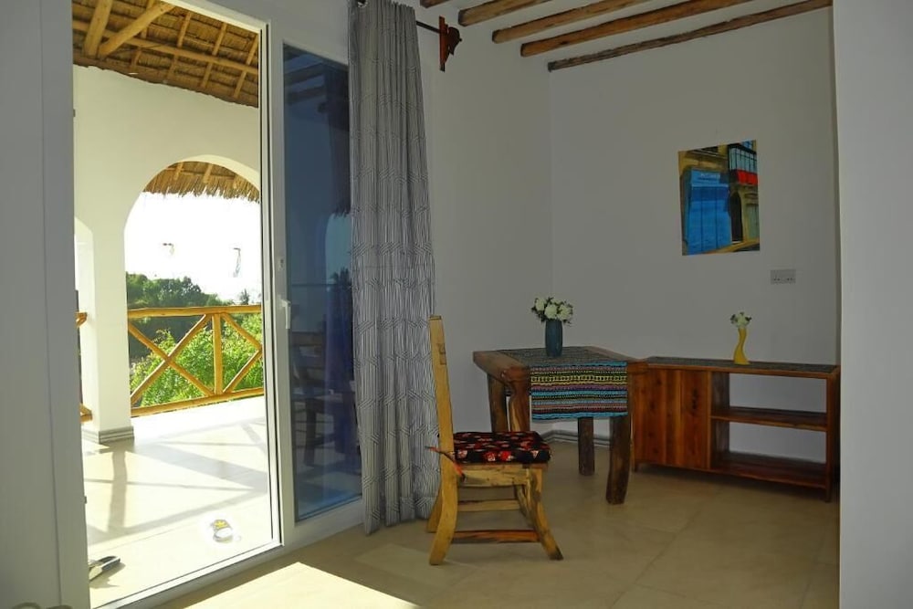 

Bari - Matemwe - Holiday Time Bungalows Zanzibar