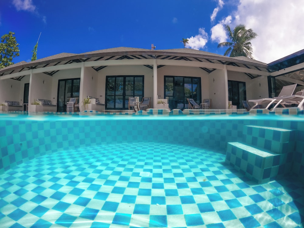 

Roma - Thoddoo - Hakuna Maldives