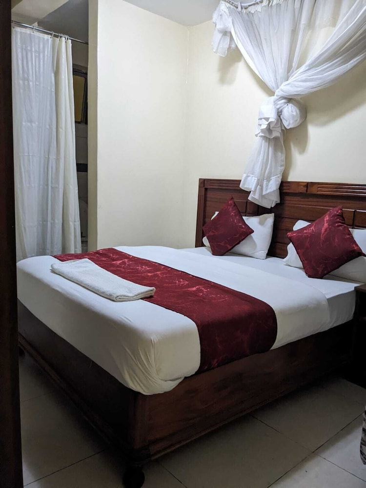 

Milano - Nairobi - Epitome Times Hotel