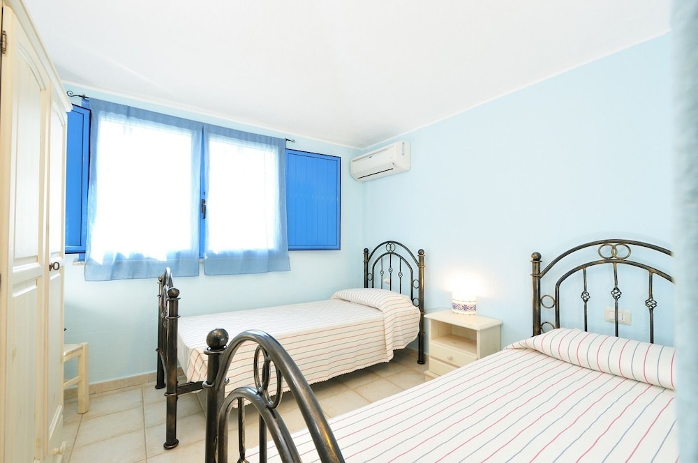 

Napoli - Arbatax - Hotel Baia Cea