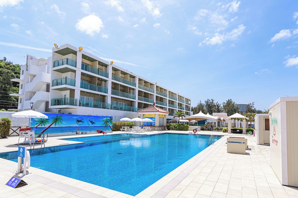 

Roma - Onna - Kariyushi LCH. Resort