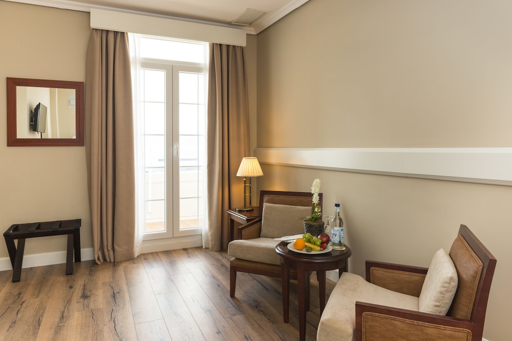 

Venezia - Gibilterra - The Rock Hotel