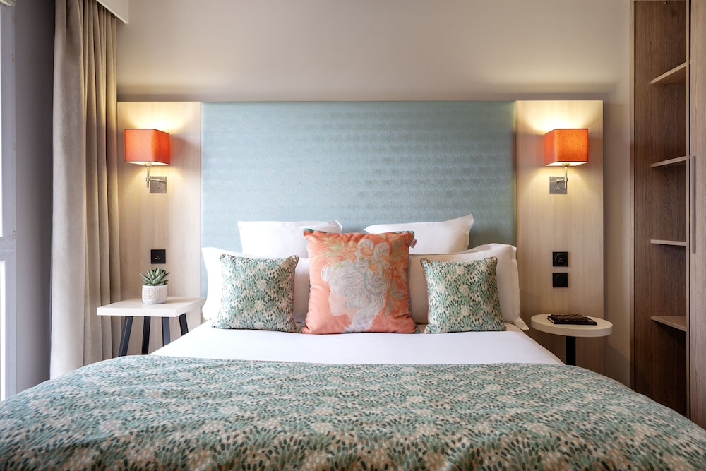 

Milano - Versailles - Residhome Paris-Guyancourt