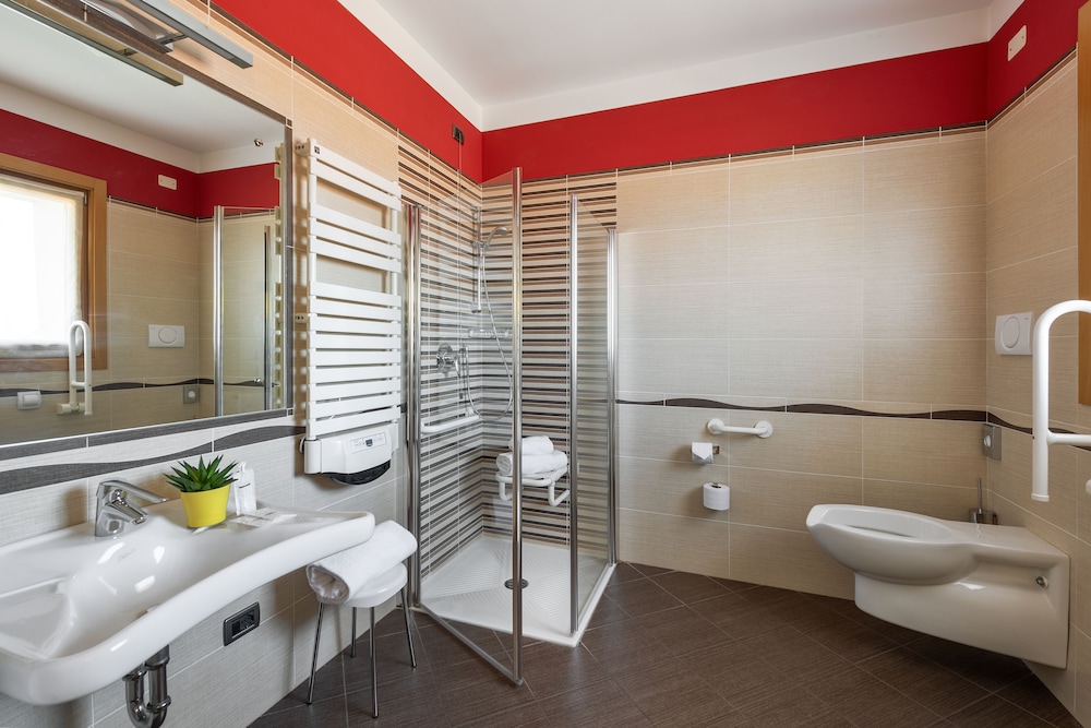 

Catania - Peschiera del Garda - Kairos Garda Hotel