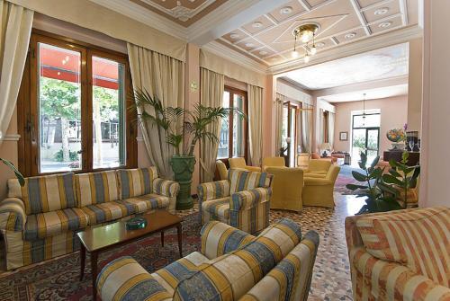 

Napoli - Pistoia - Hotel Maestoso