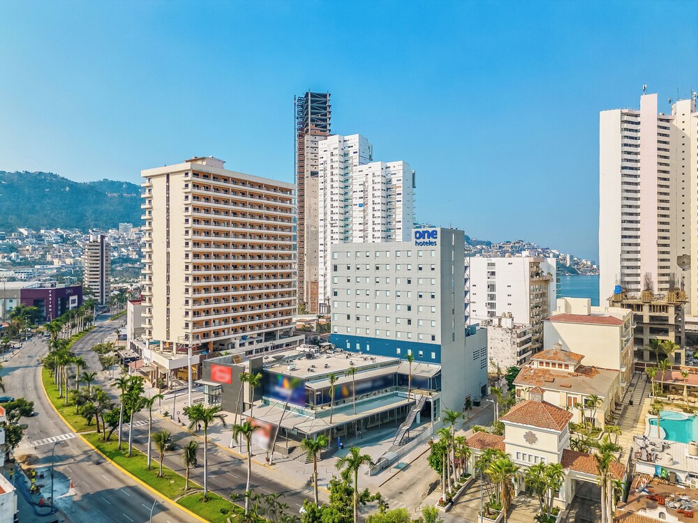

Milano - Acapulco - One Acapulco Costera