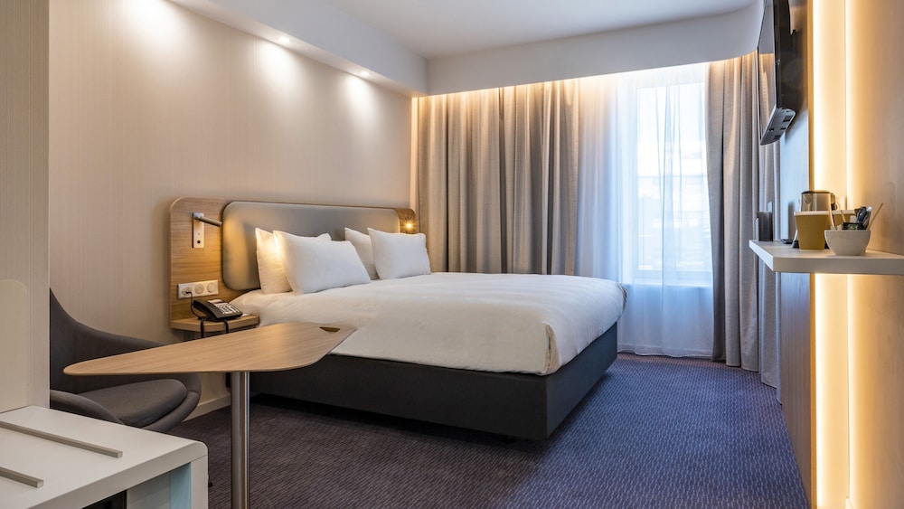 

Milano - Nizza - Holiday Inn Express Nice - Grand Arenas