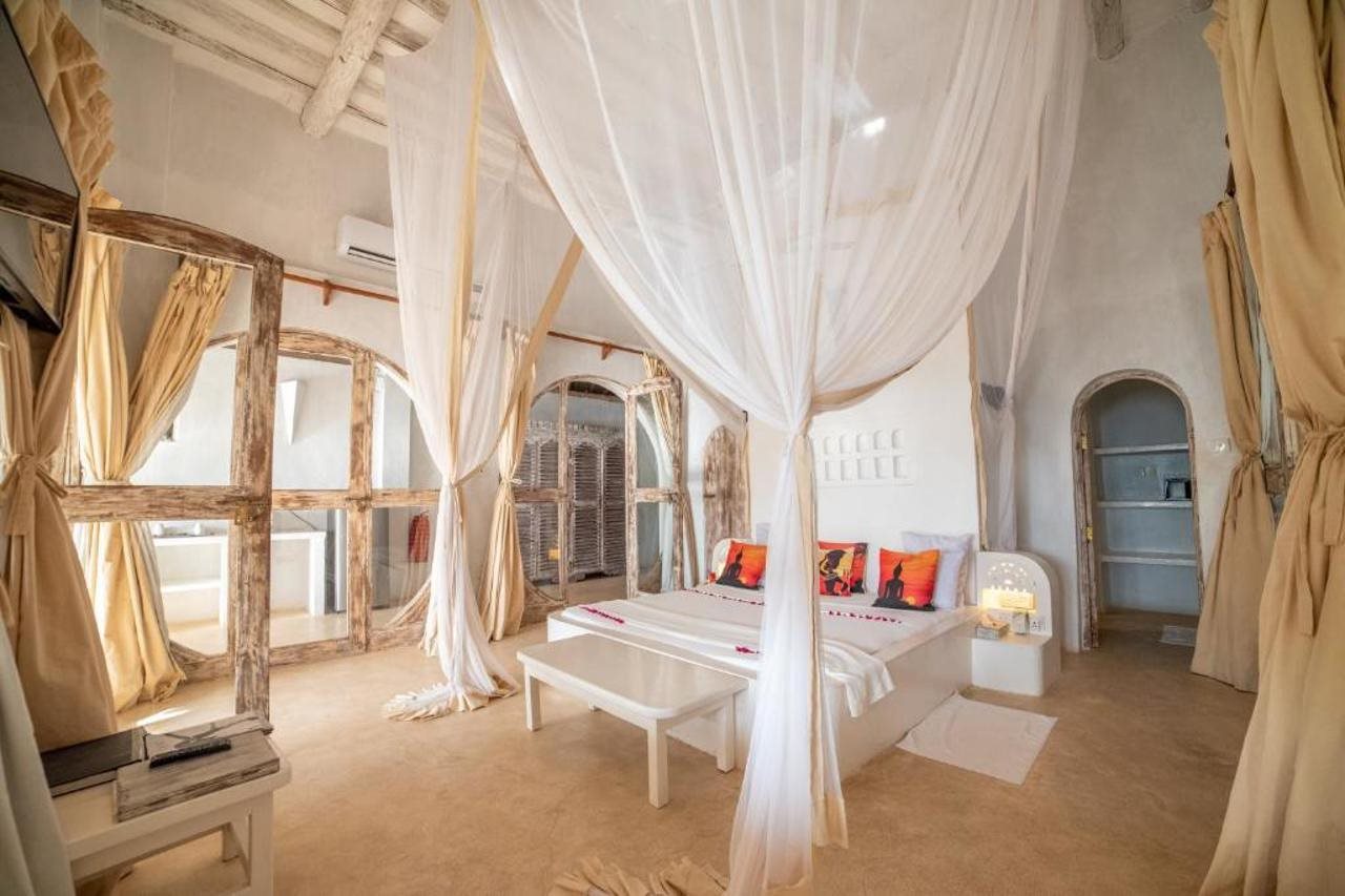 

Bologna - Msambweni - Villa MB