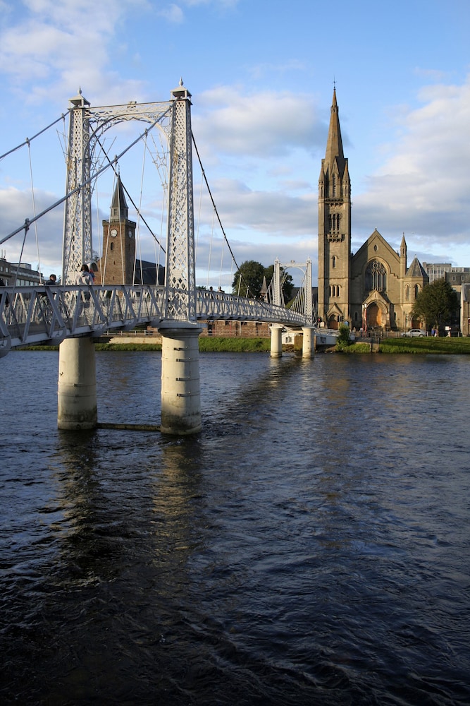 

Roma - Inverness - Leonardo Hotel Inverness