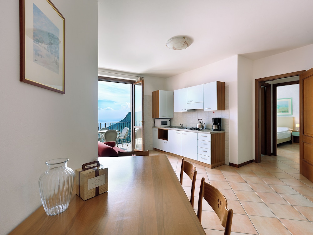 

Roma - Brenzone - Hotel Residence Panorama La Forca, GTSGroup