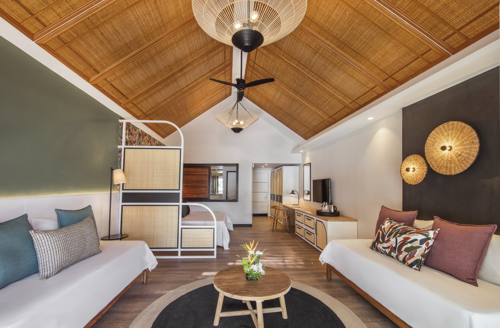 

Roma - Port Chambly - Victoria Beachcomber Resort & Spa