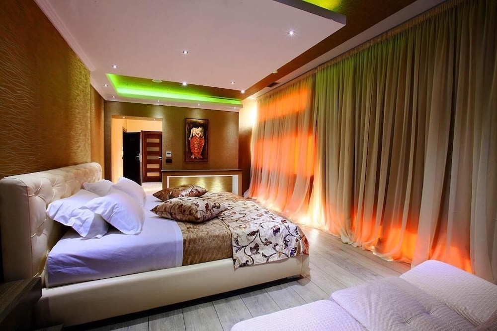 

Roma - Valona - Hotel Partner