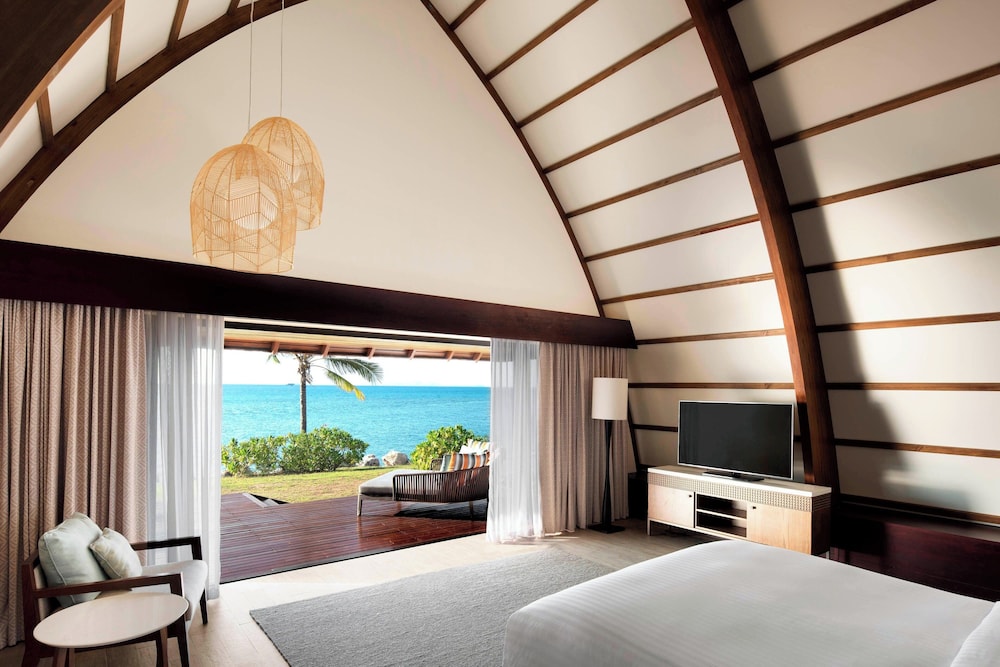 

Milano - Momi - Fiji Marriott Resort Momi Bay