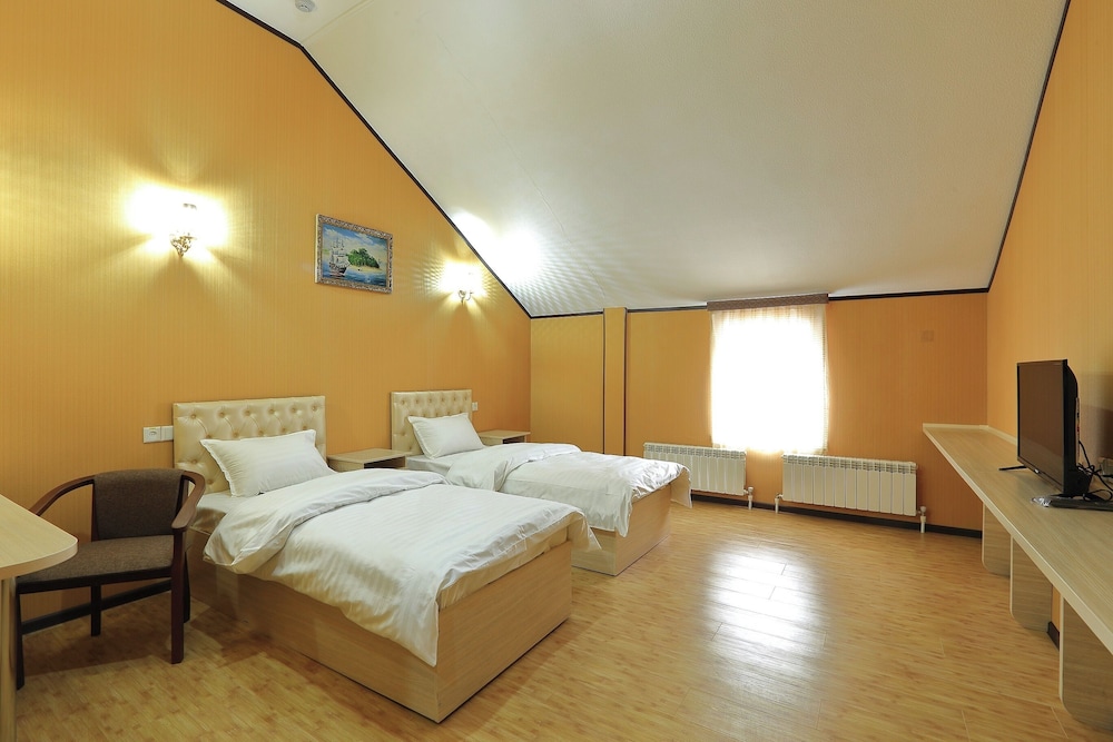 

Milano - Tashkent - Hotel Seven Seasons