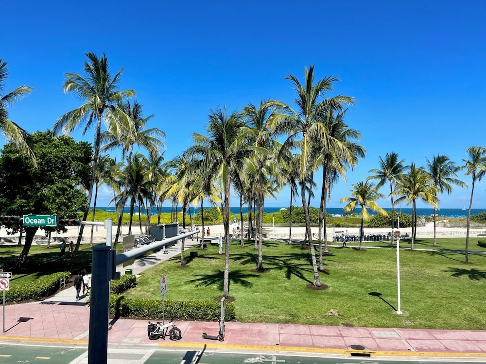 

Roma - Miami, Florida - Majestic Hotel South Beach