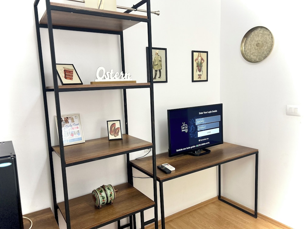 

Roma - Tirana - Tirana Budget Retreat Hotel
