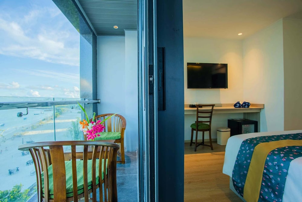 

Torino - South Male Atoll - Beach Hotel Guraidhoo