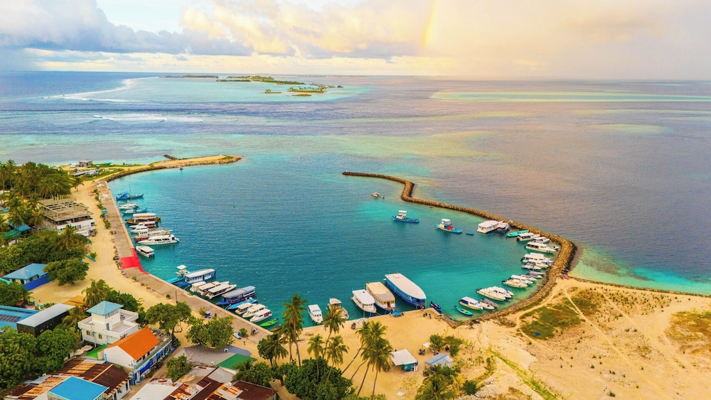 

Cagliari - Maafushi - Beach Hotel Guraidhoo