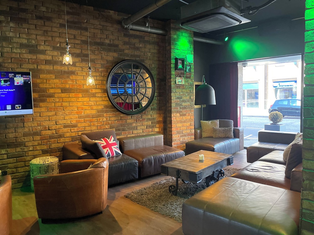 

Torino - Inverness - B&B HOTEL Inverness