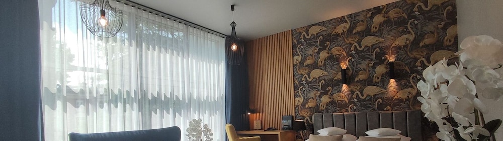 

Milano - Opole - Hotel Szara Willa