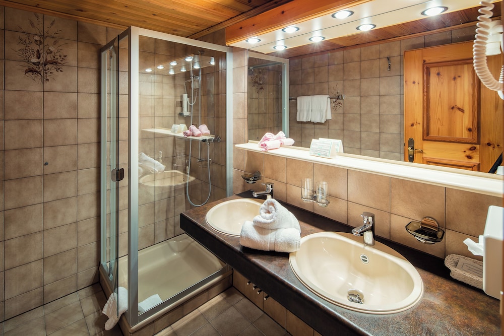 

Verona - Samnaun - Wellnesshotel Engadin