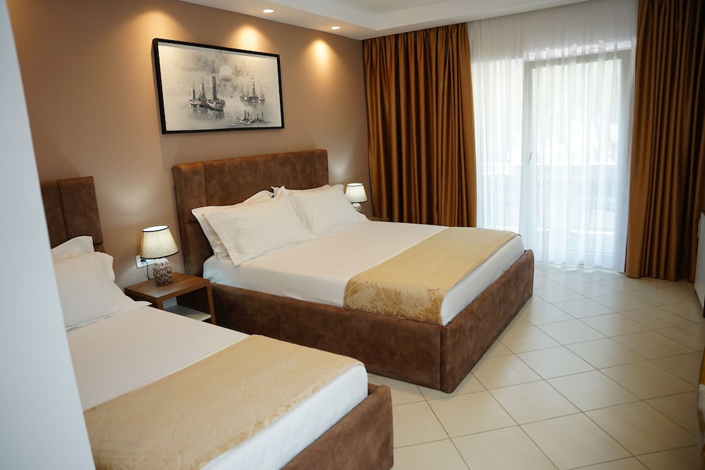 

Verona - Qerret - ATRIUM DELUXE RESORT