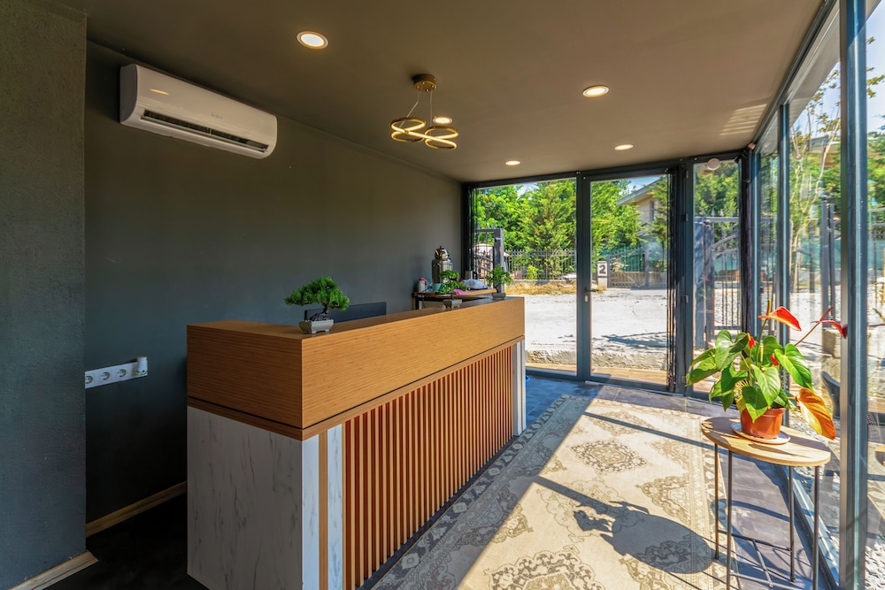 

Firenze - Istanbul - New Garden Airport Hotel