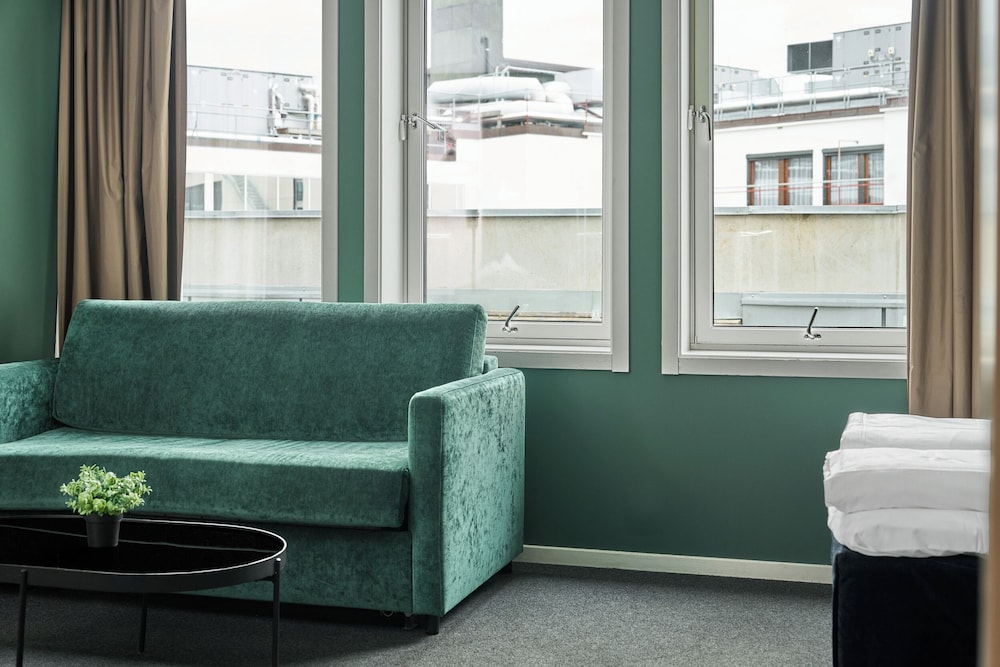 

Napoli - Oslo - Smarthotel Oslo