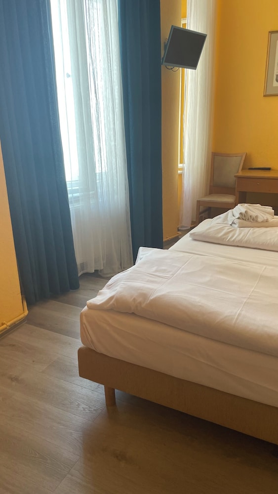 

Bari - Berlino - Hotel Spreewitz am Kurfürstendamm