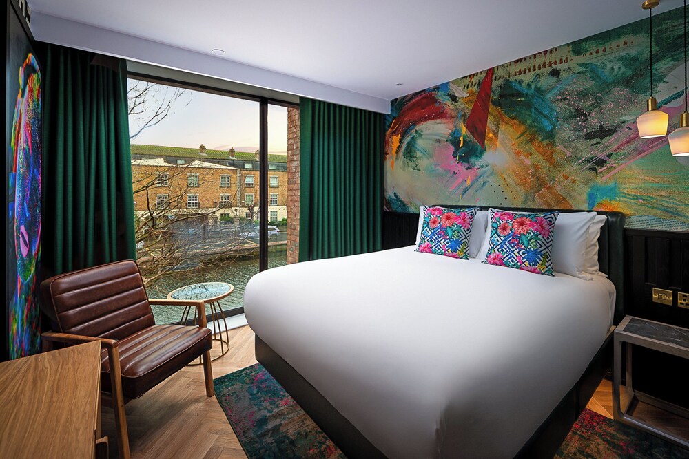 

Milano - Blackrock - NYX Hotel Dublin Portobello