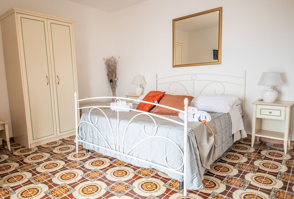 

Verona - Scala - Albergo Diffuso Bacco Furore