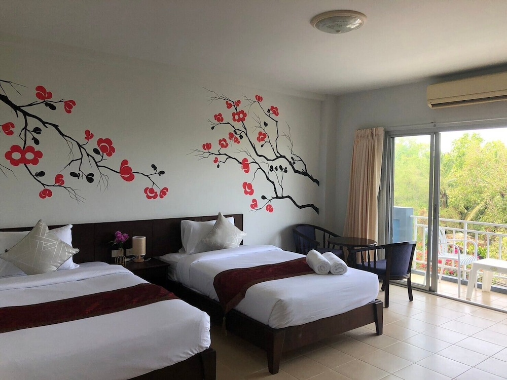 

Roma - Klong Muang Beach - Naka Guest House