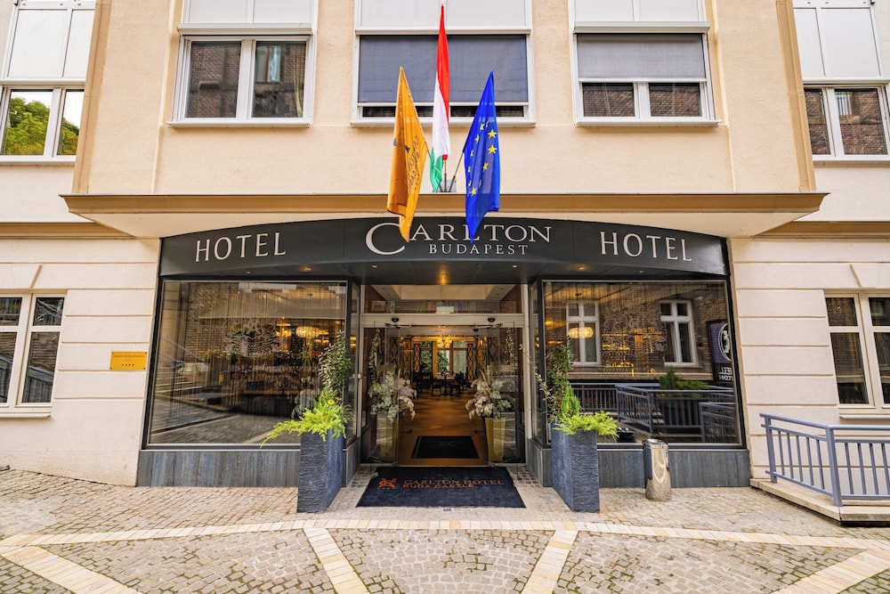 

Cagliari - Budapest - Carlton Hotel Buda Castle