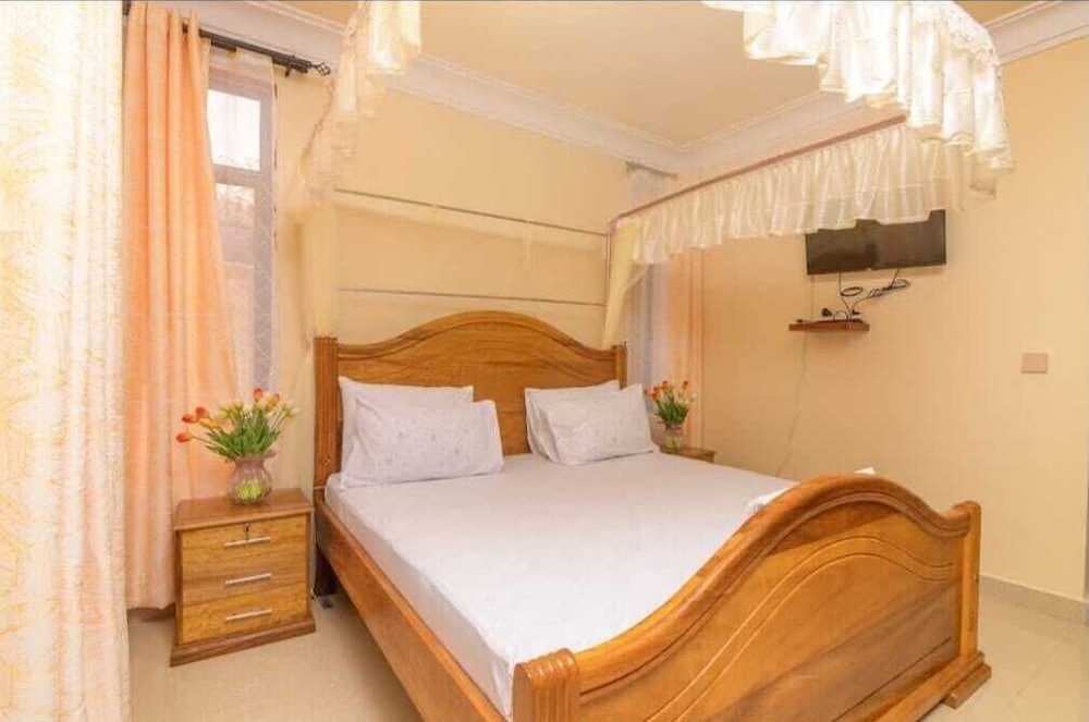 

Bari - Malindi - Dubai infinite luxury suites