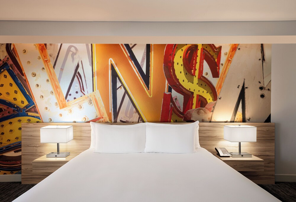 

Bari - Las Vegas (NV) - The LINQ Hotel + Experience