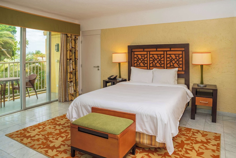

Milano - Saint Lawrence - Radisson Aquatica Resort Barbados