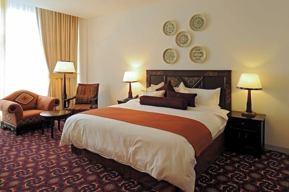 

Milano - Dushanbe - Dushanbe Serena Hotel