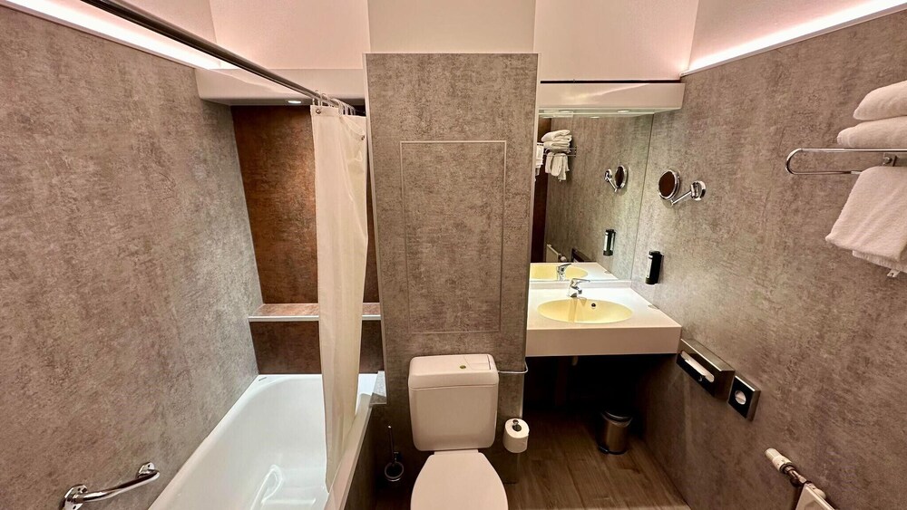 

Roma - Mons - B&B HOTEL Mons Centre