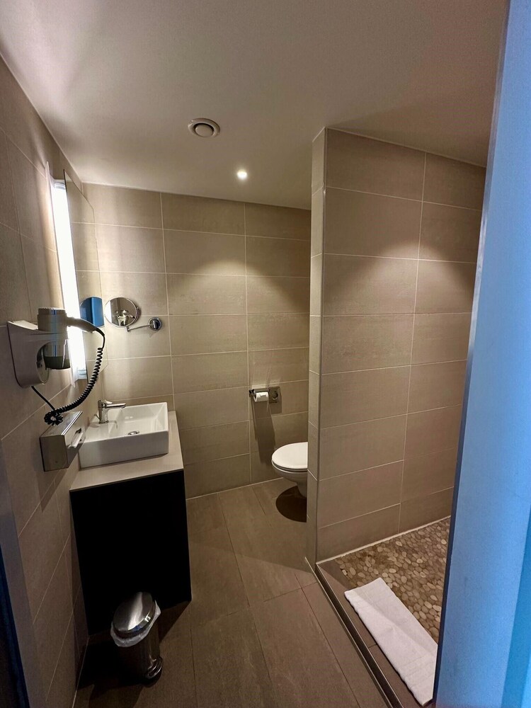 

Venezia - Mons - B&B HOTEL Mons Centre