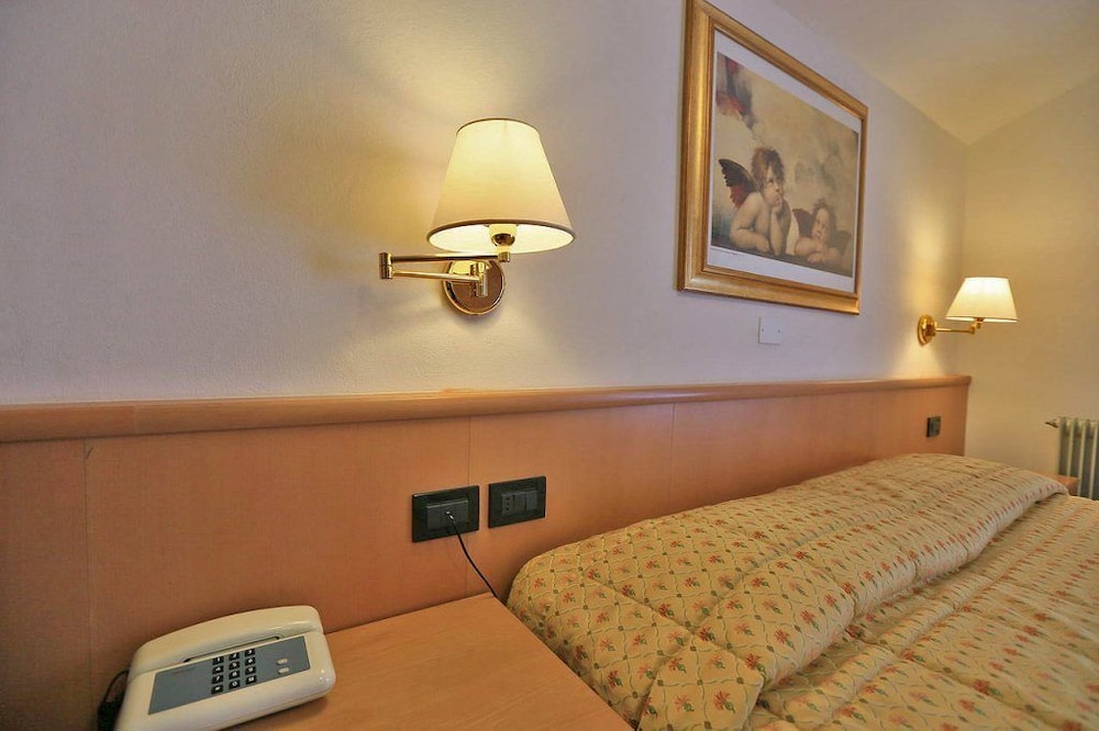 

Napoli - Campestrin - Hotel Chalet Alaska