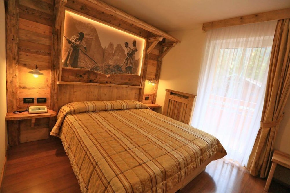 

Cagliari - Penia - Hotel Chalet Alaska