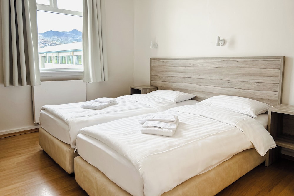 

Napoli - Höfn - Hotel Jökull