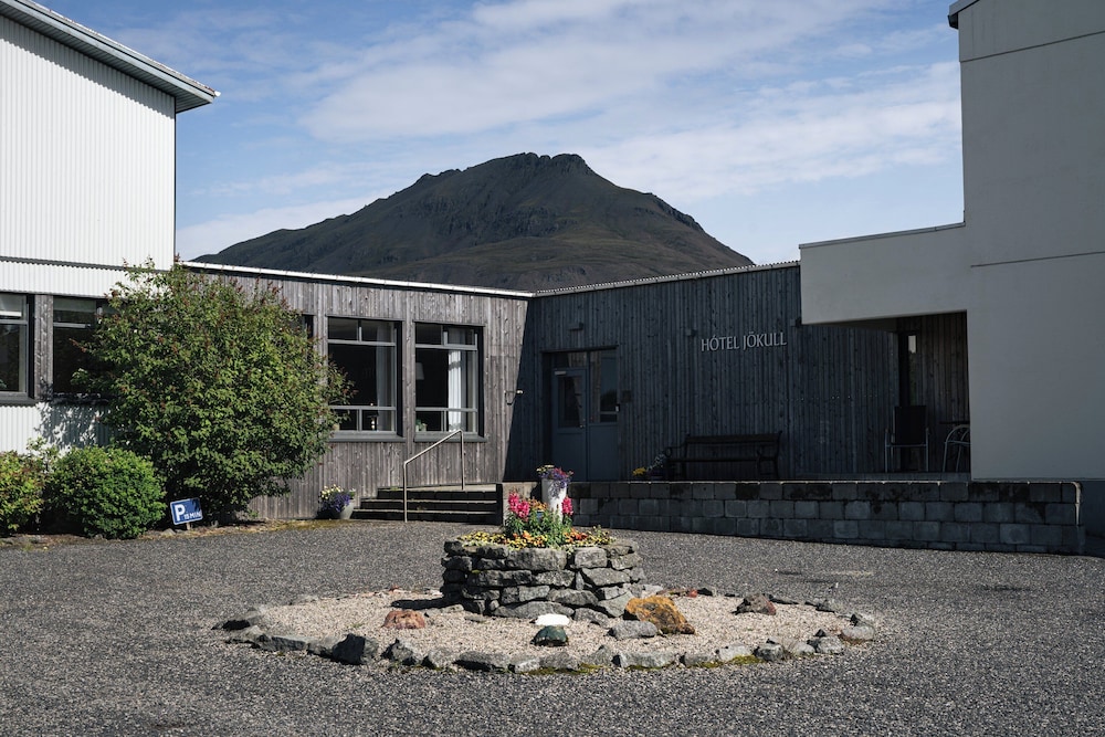 

Palermo - Höfn - Hotel Jökull