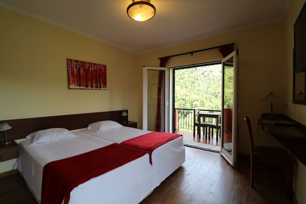 

Milano - Curral das Freiras - Valley View Hotel Encumeada