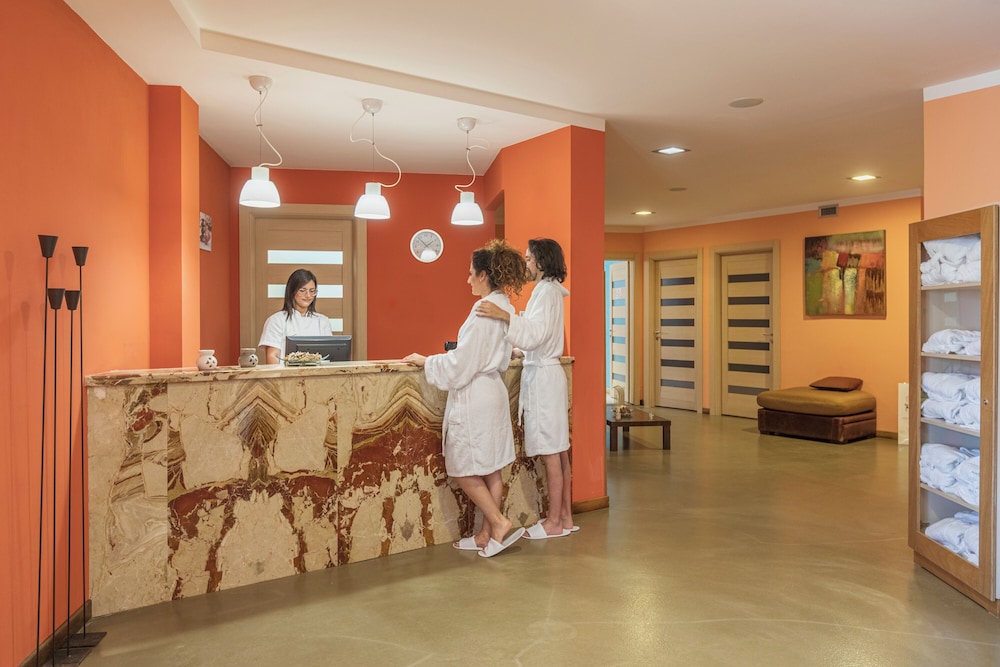 

Bari - San Vito Lo Capo - Villa Zina Family Resort