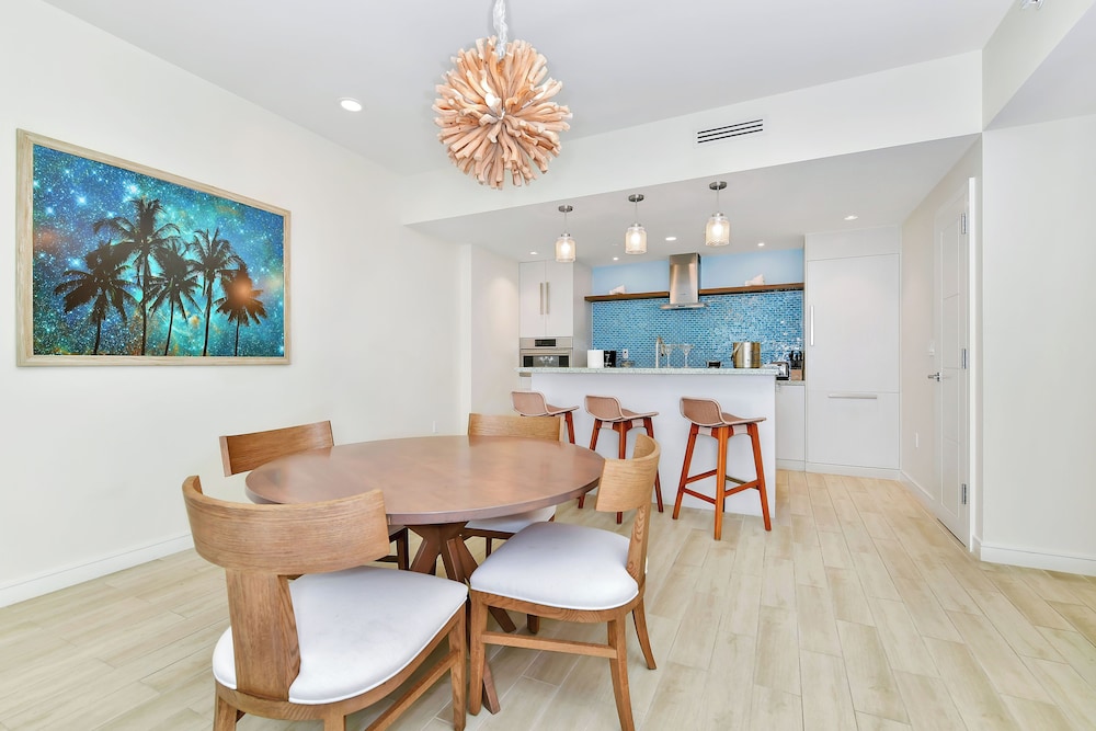 

Roma - Belair Estates - Margaritaville Beach Resort - Nassau