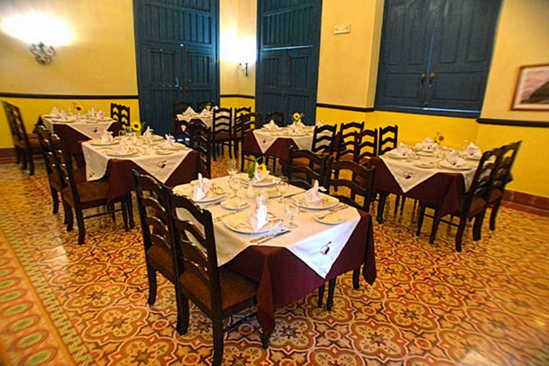 

Milano - Holguin - Hotel E Caballeriza