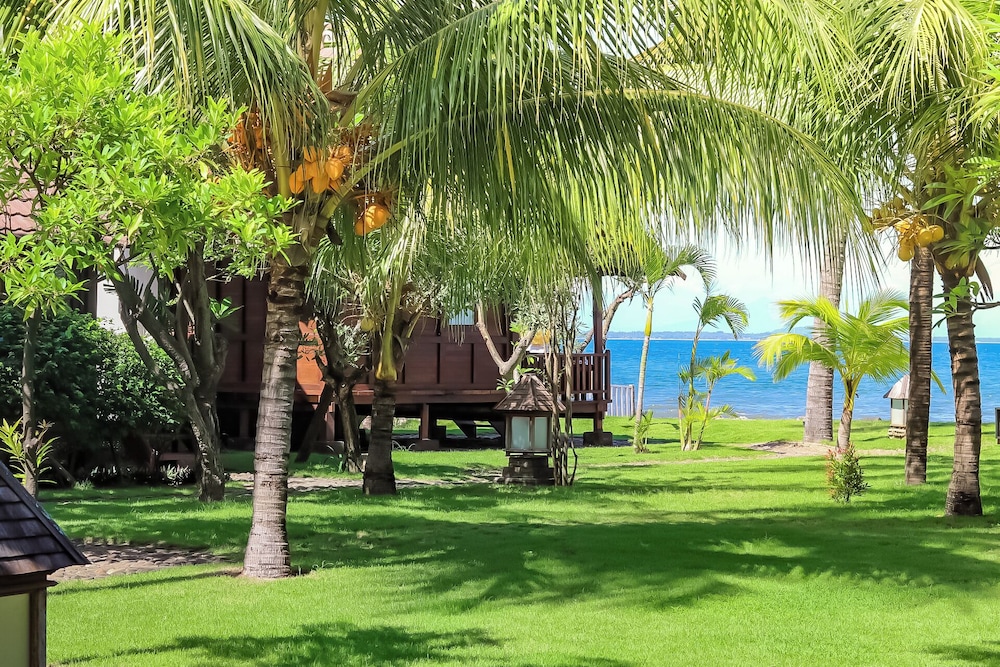 Tanjung - Mina Tanjung Hotel